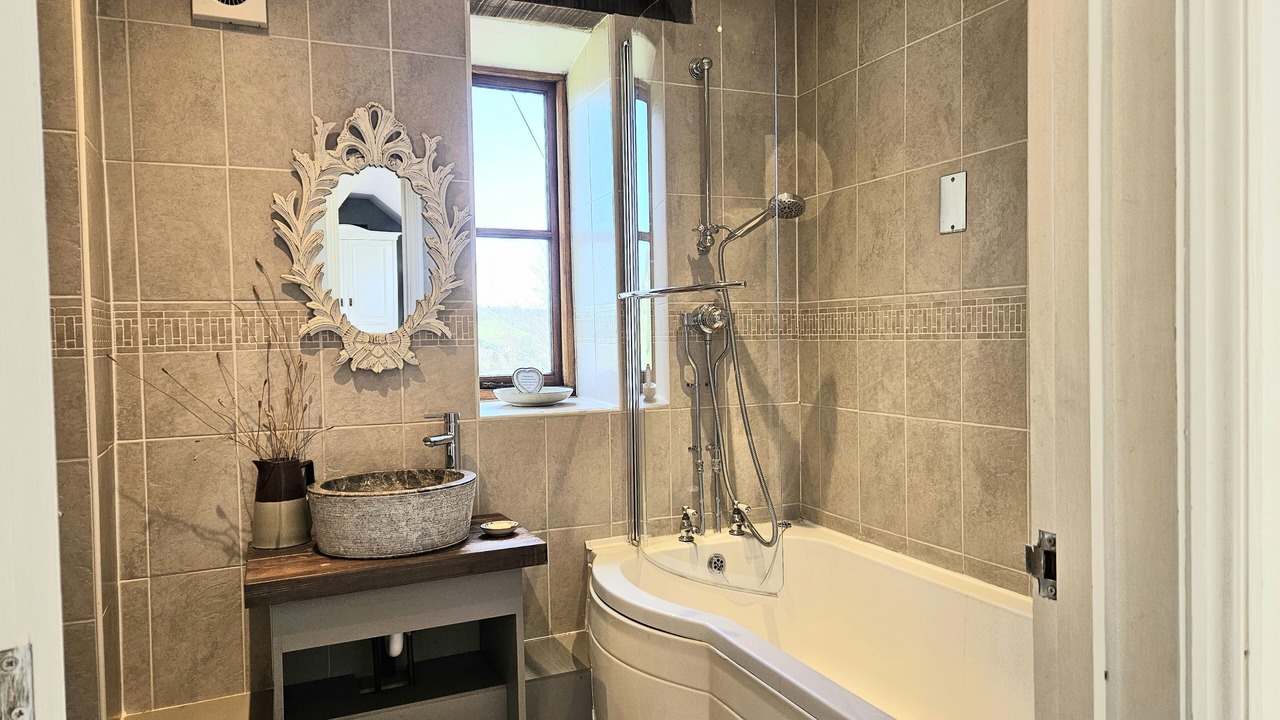 Photo of Bathroom in Inchbrook
