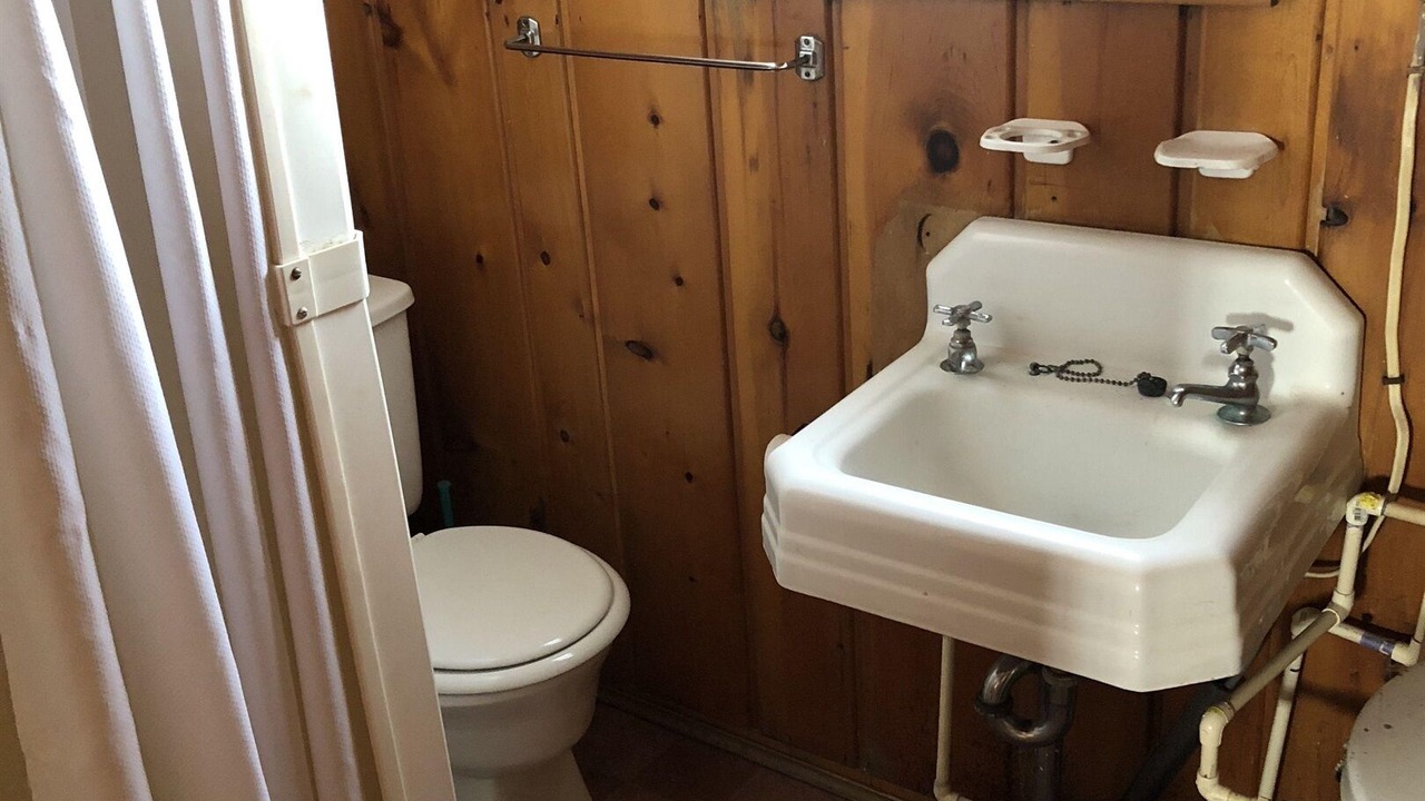 Photo of Bathroom in Carp Lake