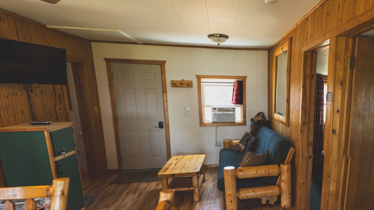 Photo of Livingroom in Backus