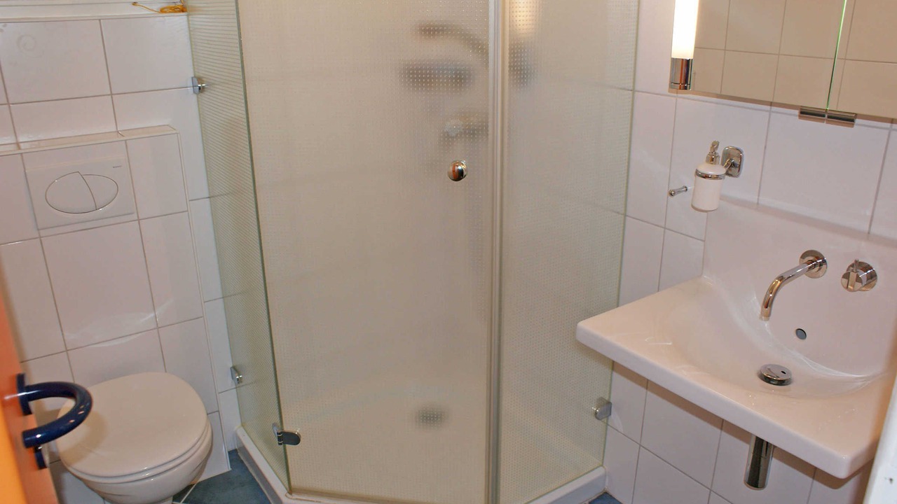 Photo of Bathroom in Damp