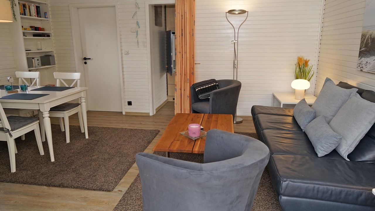 Photo of Livingroom in Damp