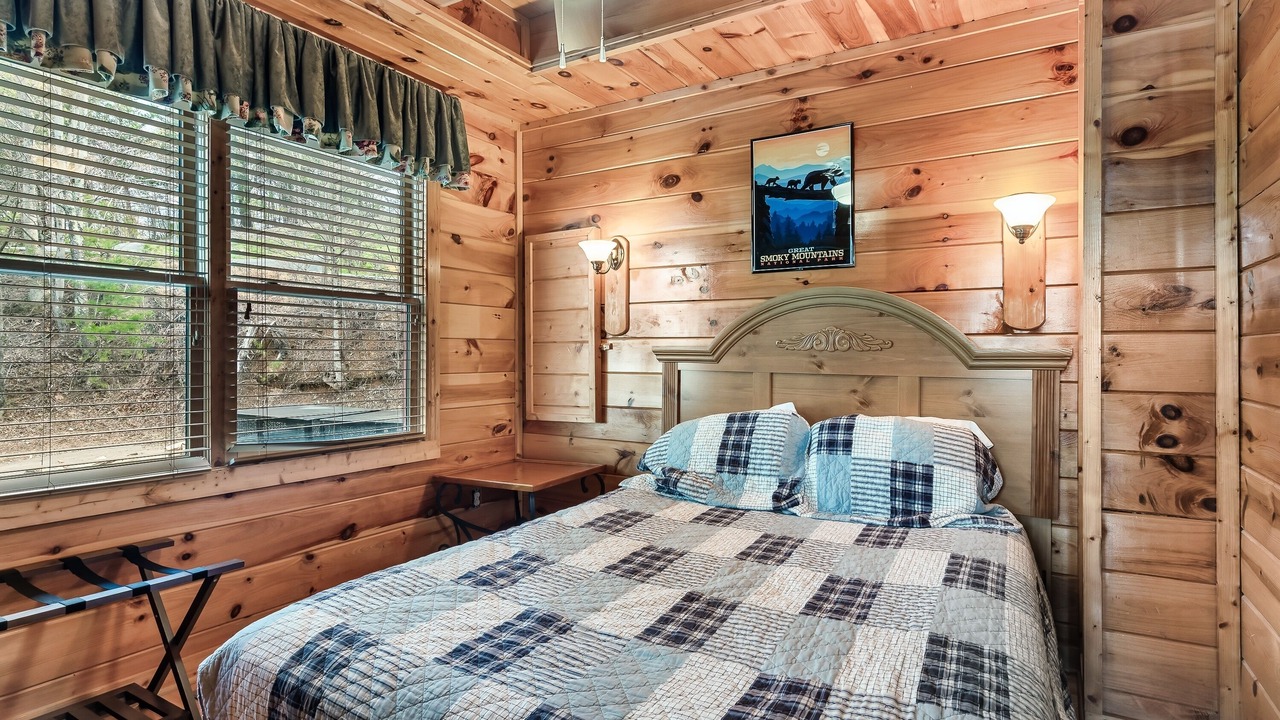 Photo of Bedroom in Gatlinburg - Pigeon Forge
