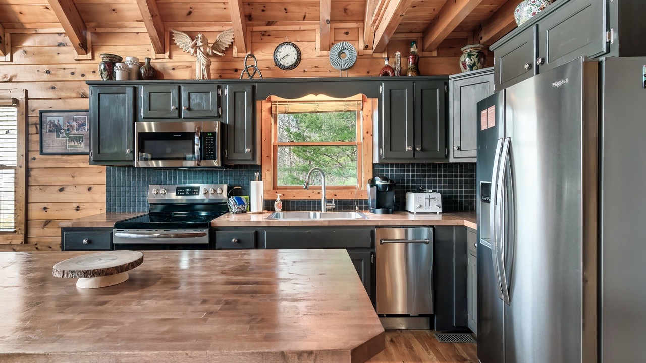 Photo of Kitchen in Gatlinburg - Pigeon Forge