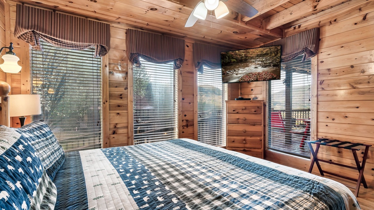 Photo of Bedroom in Gatlinburg - Pigeon Forge