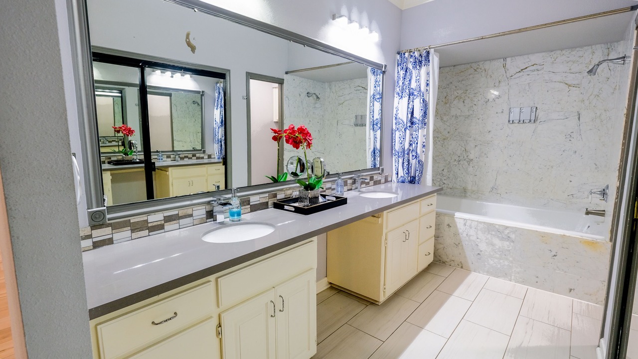 Photo of Bathroom in Braeswood Place