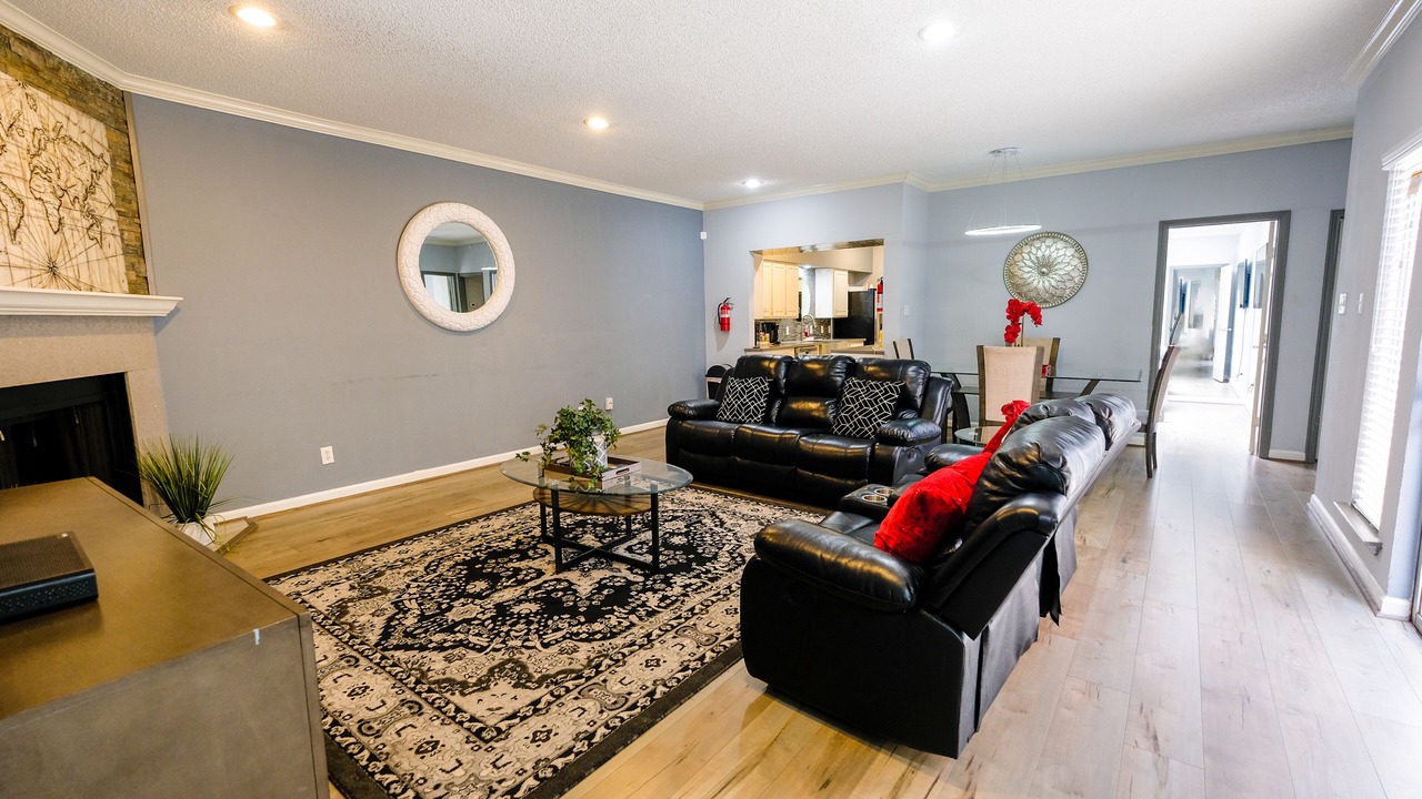 Photo of Livingroom in Braeswood Place