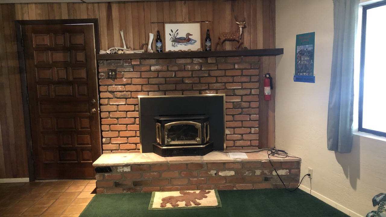 Photo of Livingroom in Pine
