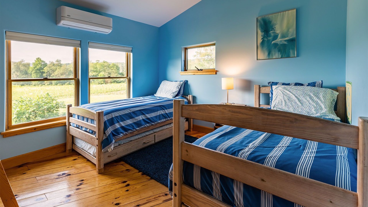 Photo of Bedroom in Ithaca