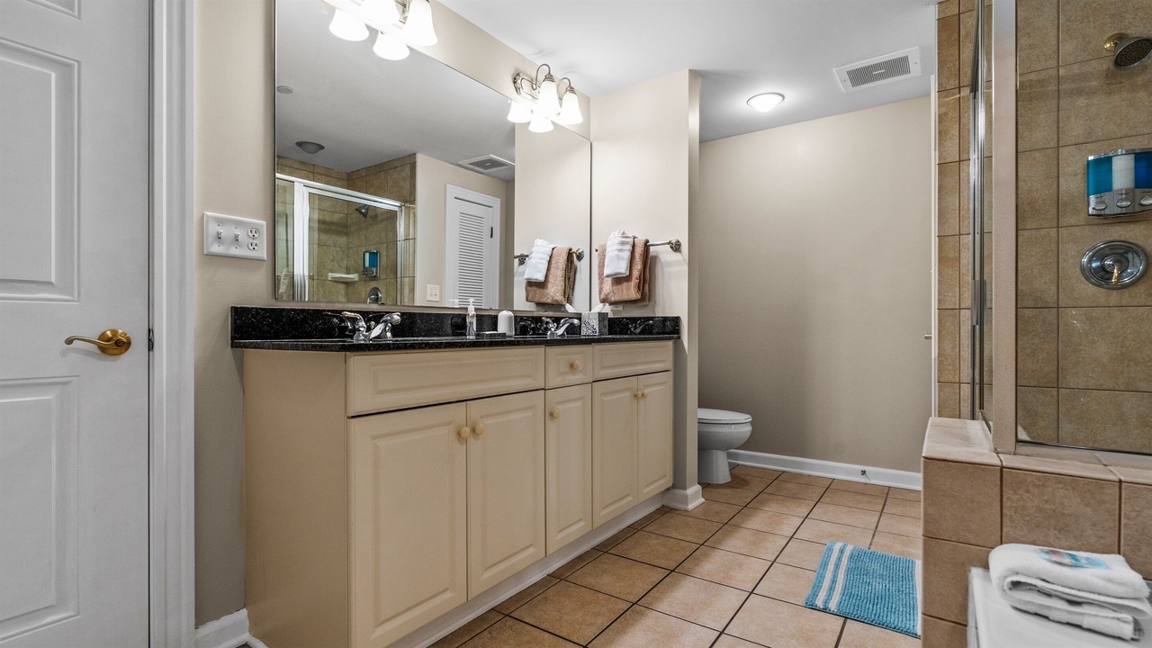 Photo of Bathroom in Arcadian Shores