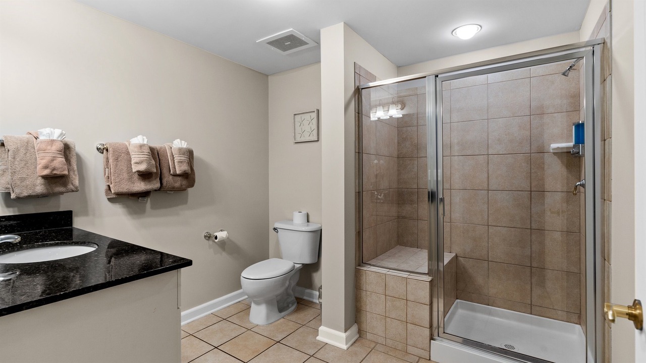 Photo of Bathroom in Arcadian Shores