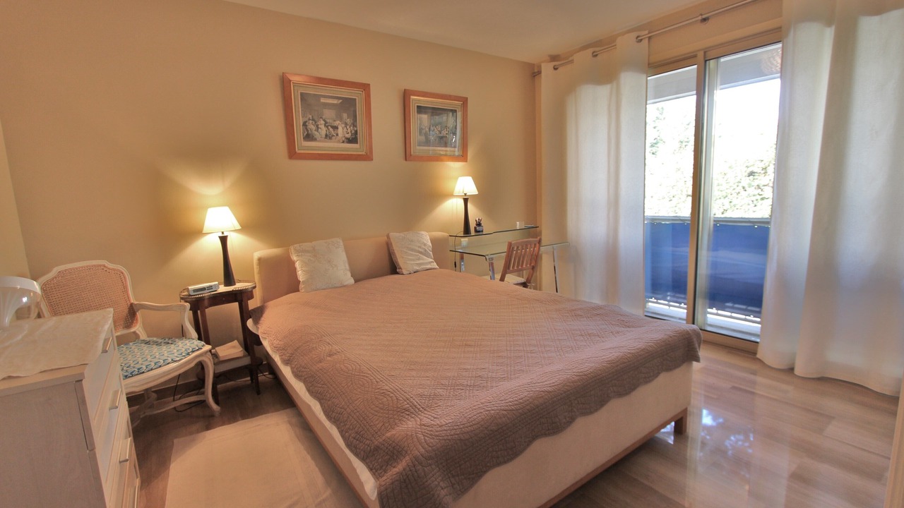Photo of Bedroom in Cap-d'Antibes