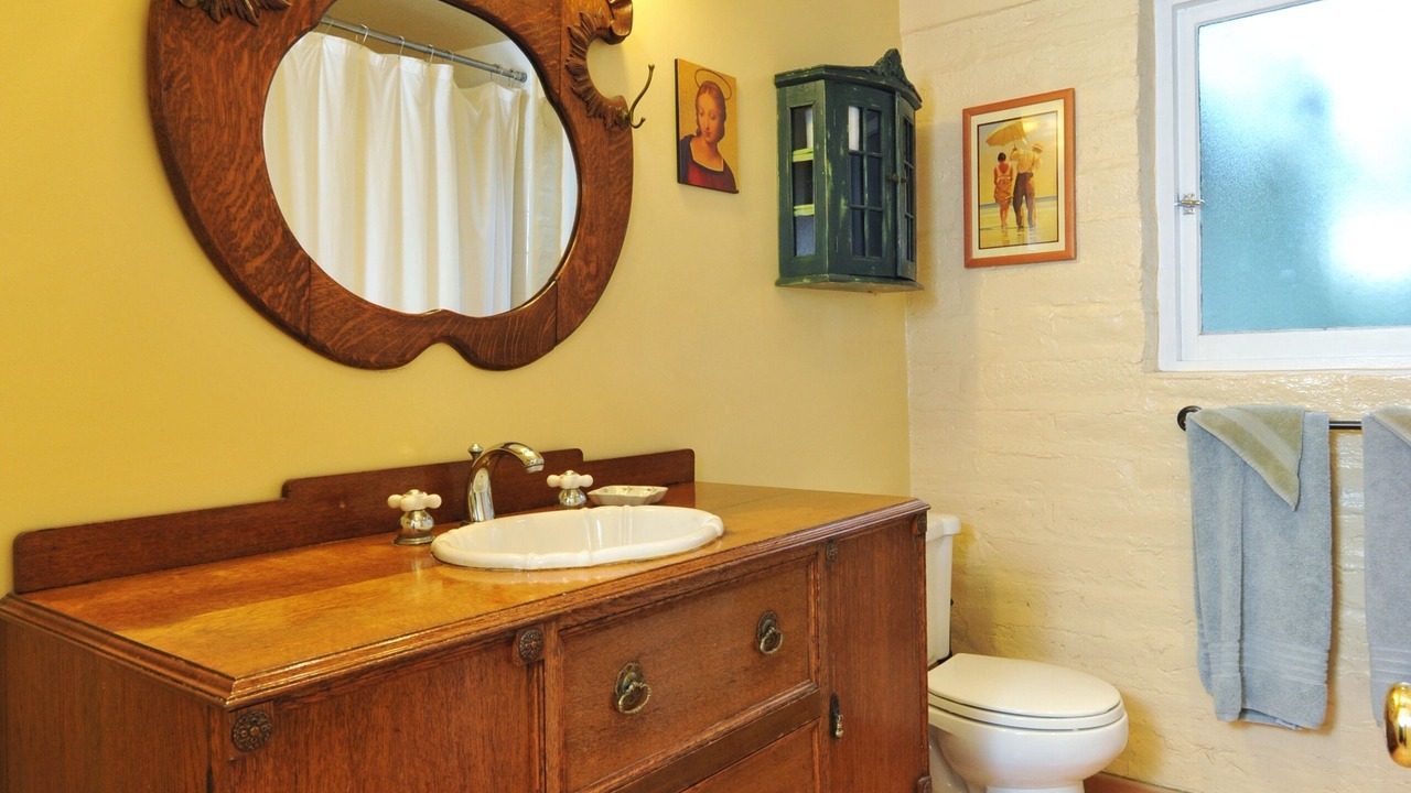 Photo of Bathroom in Carmel Point