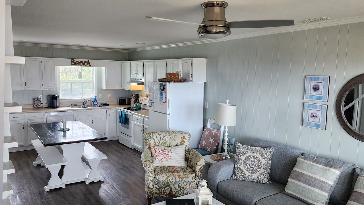 Photo of Livingroom in Emerald Isle