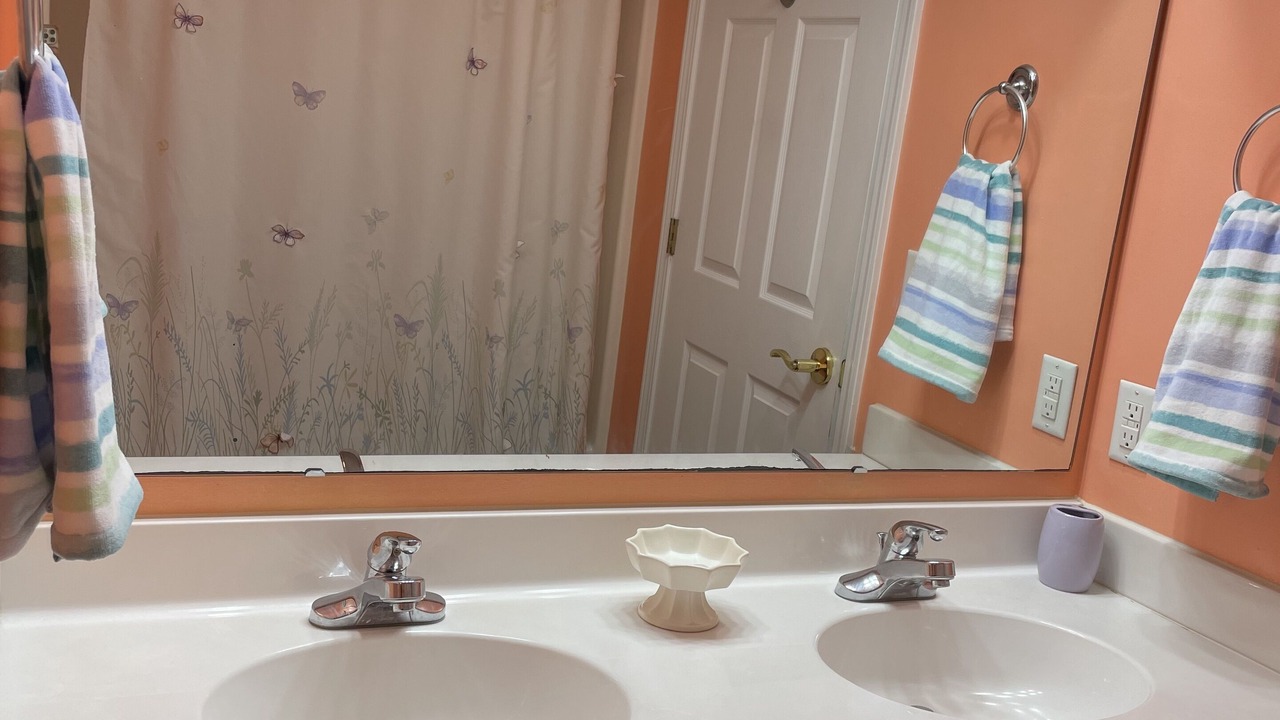 Photo of Bathroom in Crescent Beach