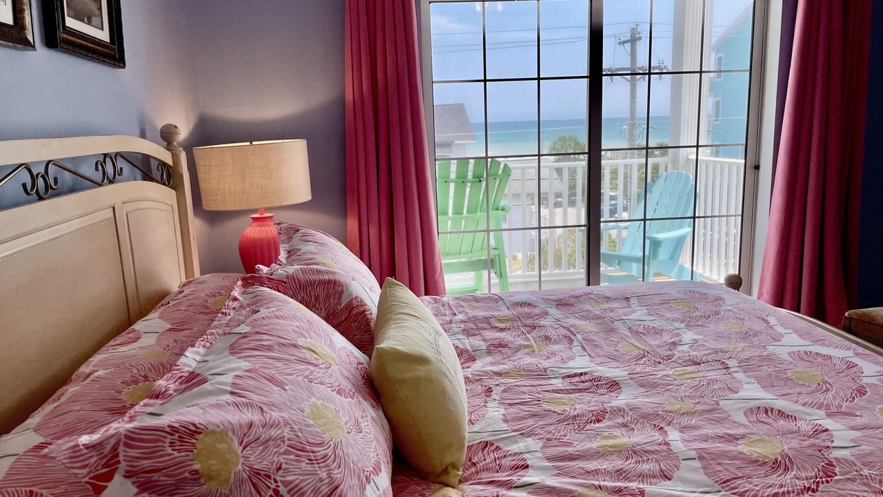Photo of Bedroom in Crescent Beach