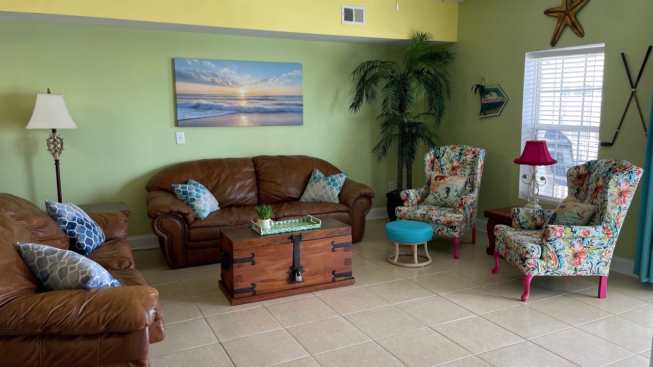 Photo of Livingroom in Crescent Beach
