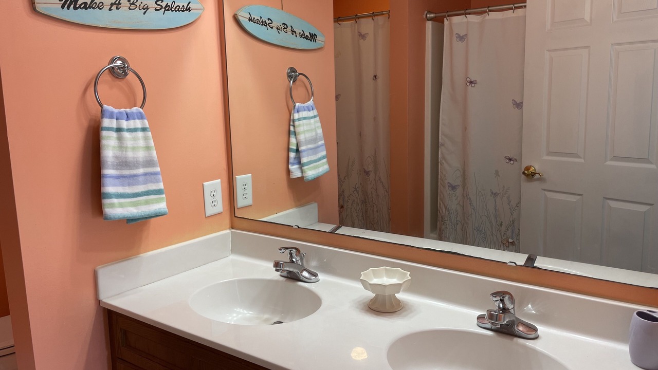 Photo of Bathroom in Crescent Beach