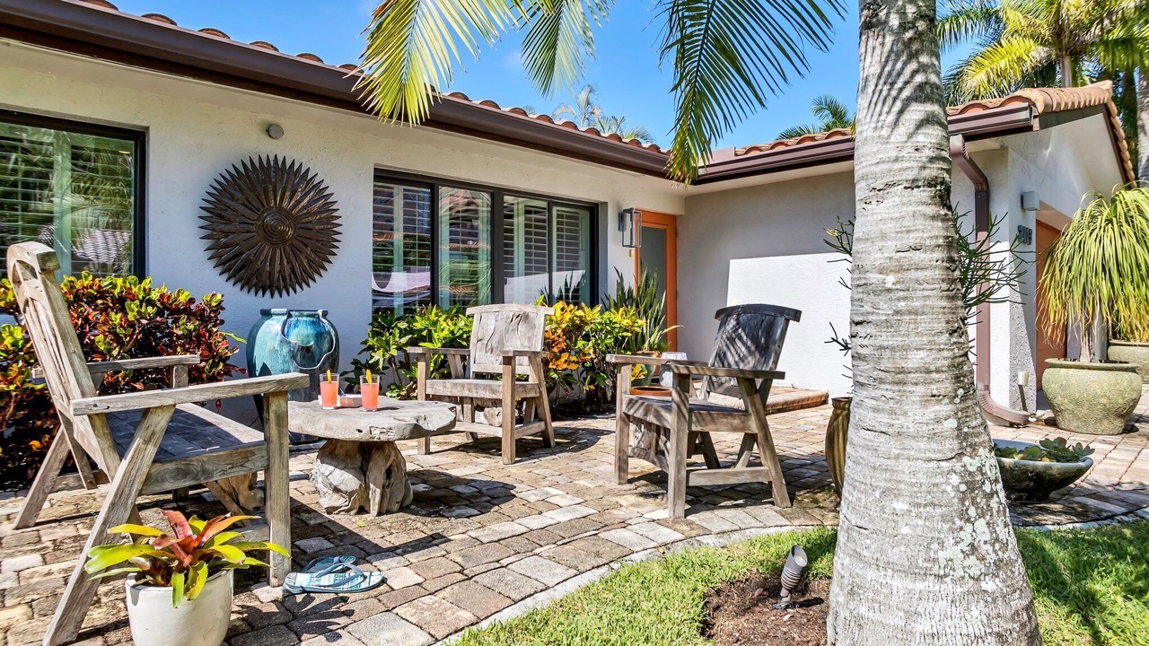 Photo of Outdoor in Dolphin Isles