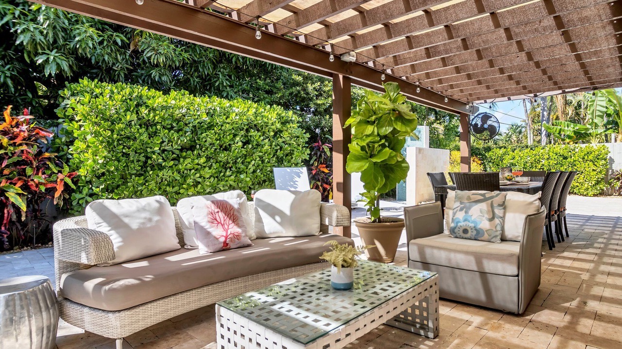 Photo of Outdoor in Dolphin Isles