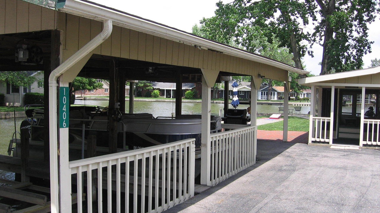 Photo of Outdoor in Lakeview