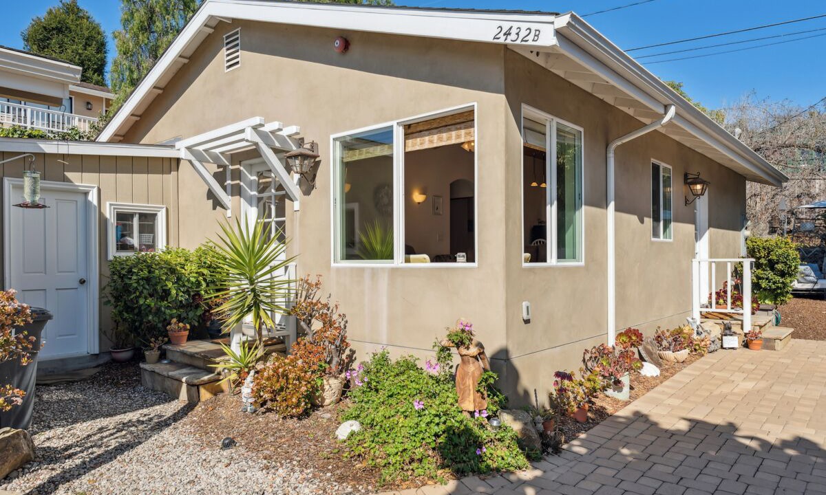 Photo of Outdoor in Summerland