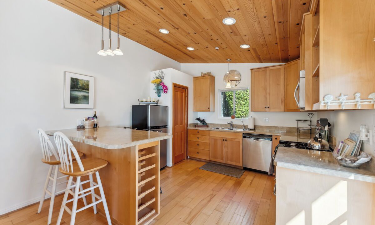 Photo of Kitchen in Summerland