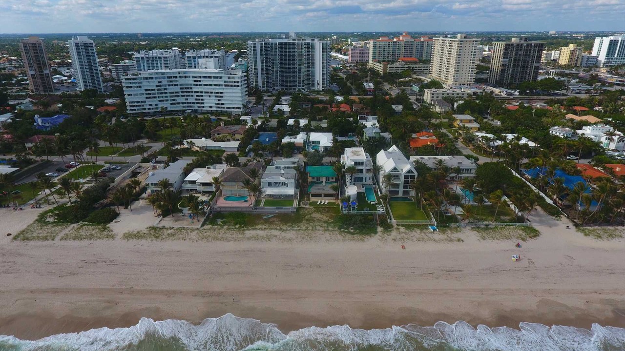 Photo of Others in Lauderdale Beach
