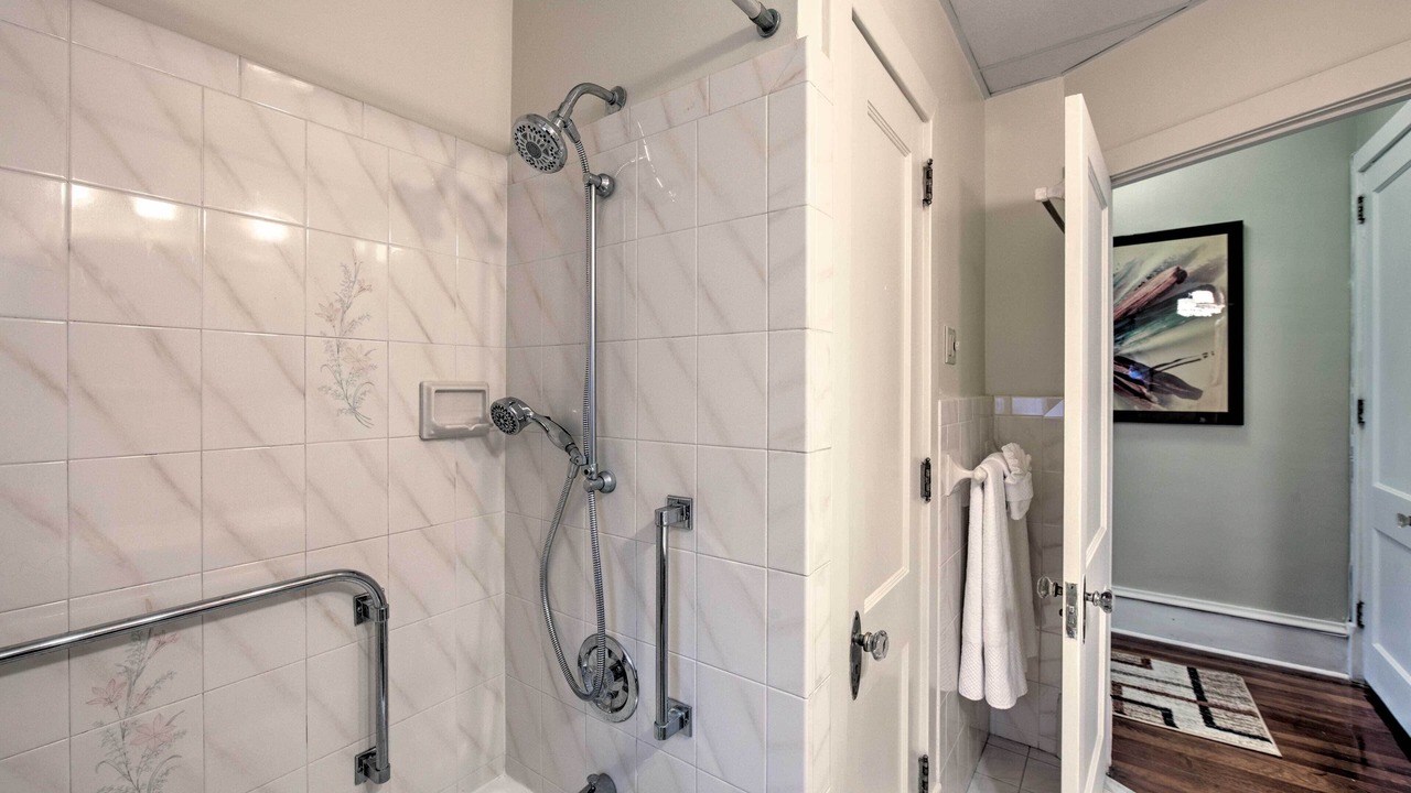 Photo of Bathroom in Reading