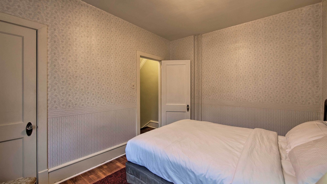 Photo of Bedroom in Reading