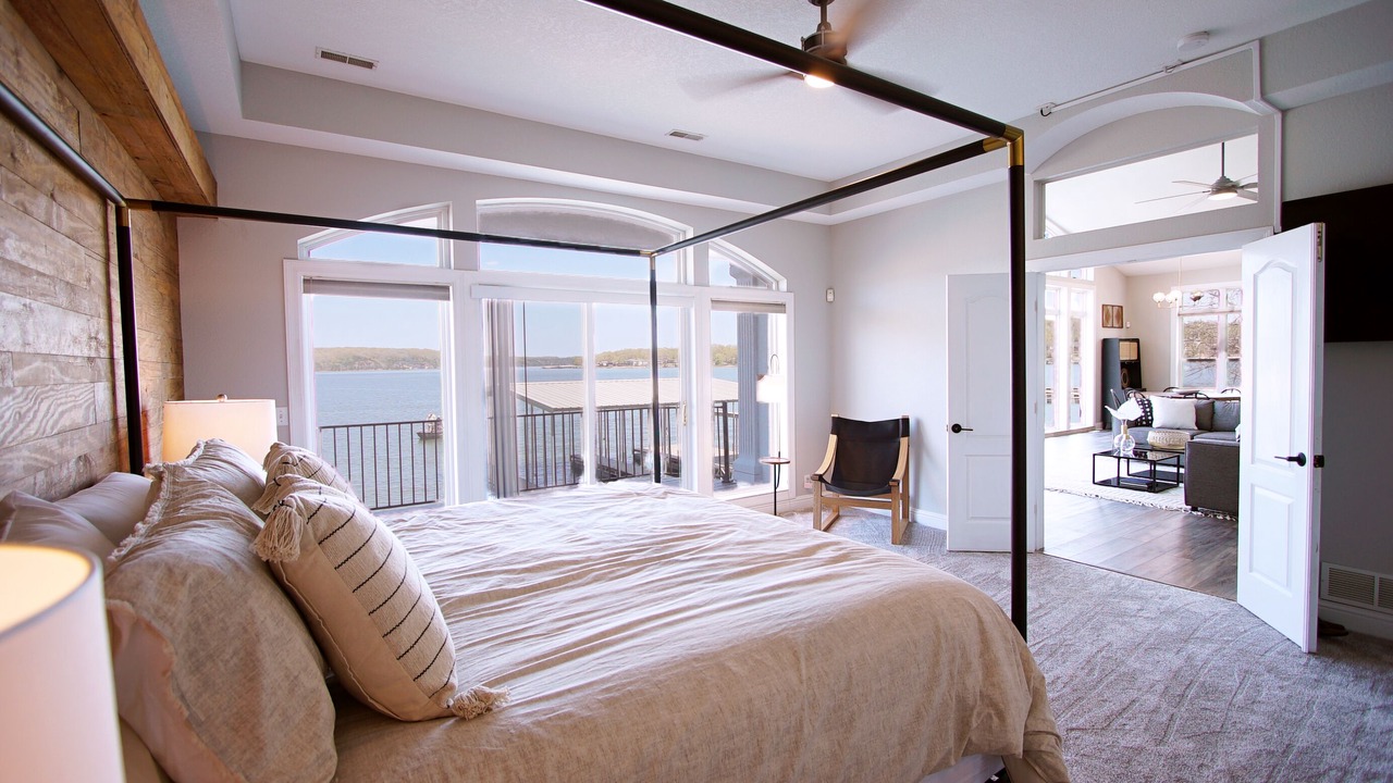Photo of Bedroom in Sunrise Beach