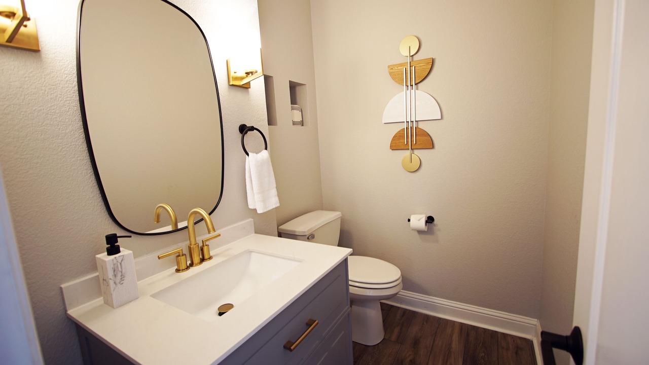 Photo of Bathroom in Sunrise Beach