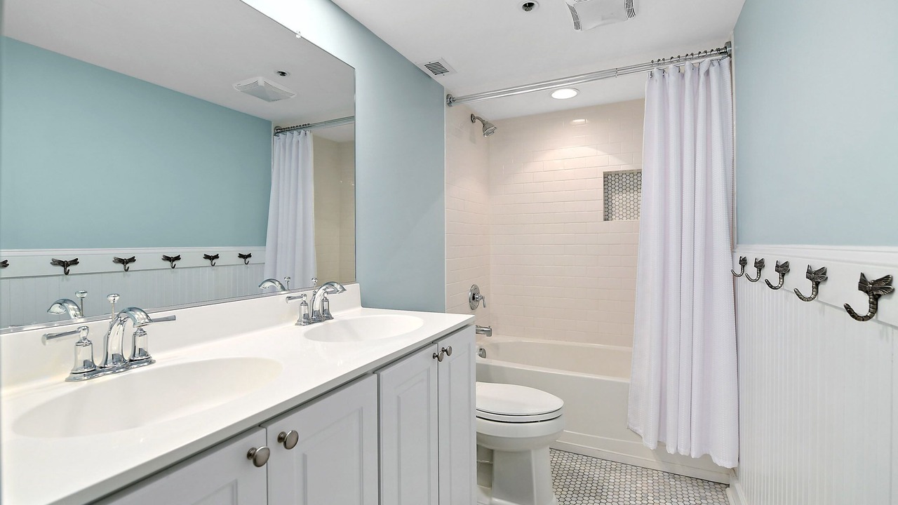 Photo of Bathroom in Bethany Beach
