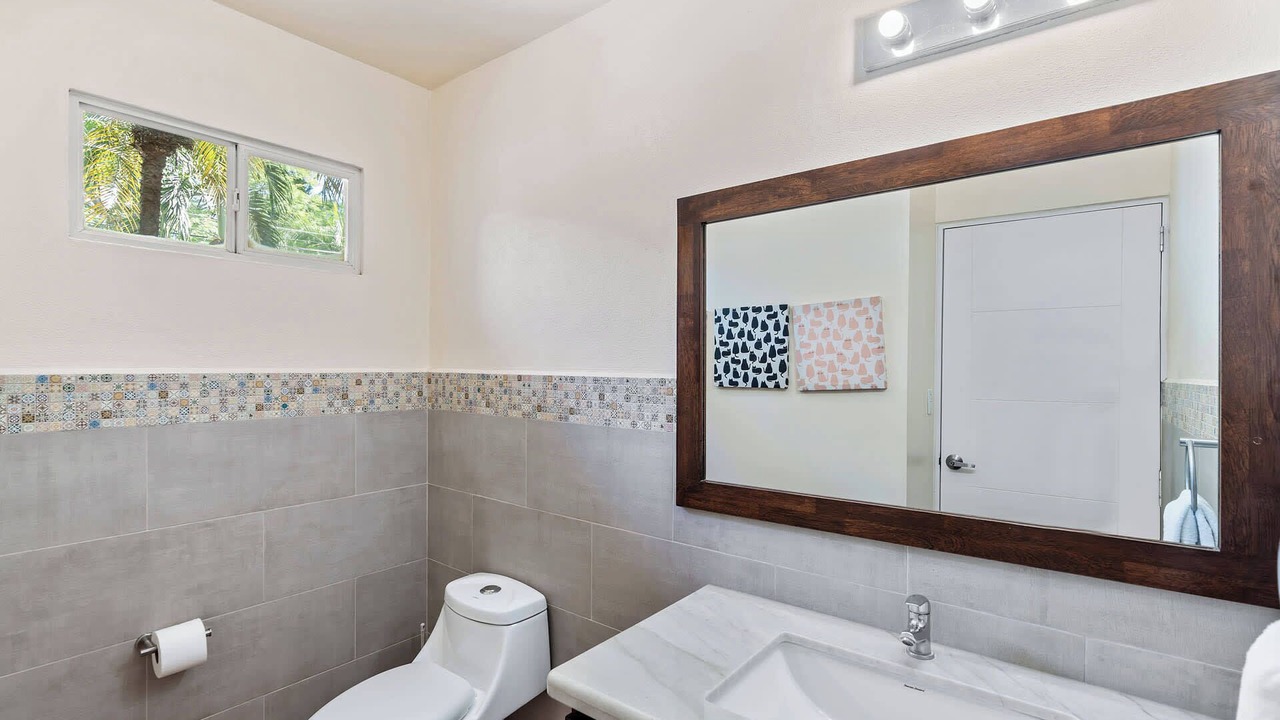 Photo of Bathroom in Potrero