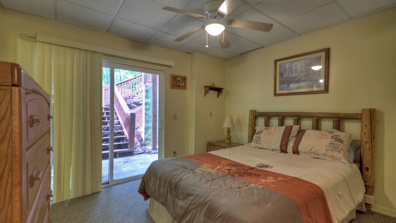 Photo of Bedroom in Ellijay