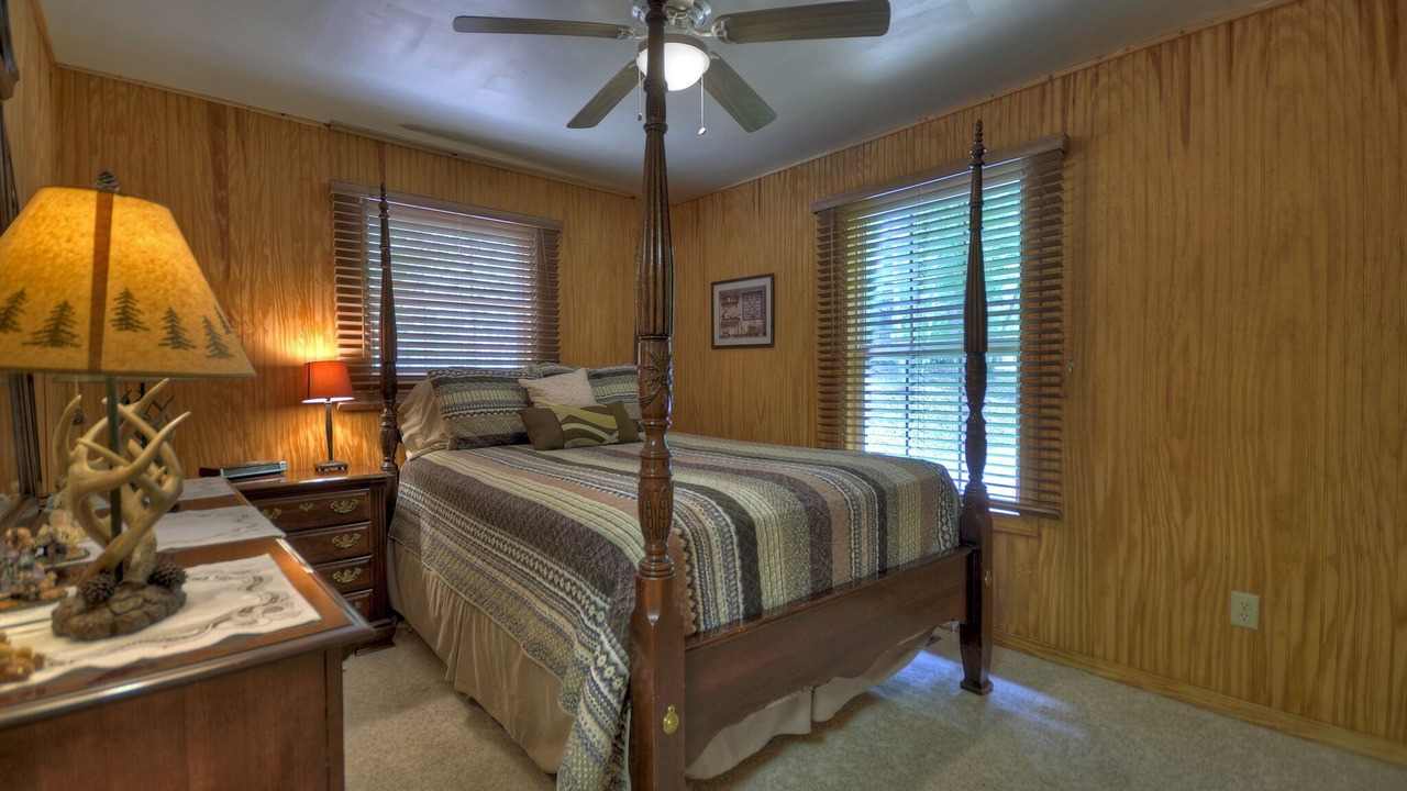 Photo of Bedroom in Ellijay