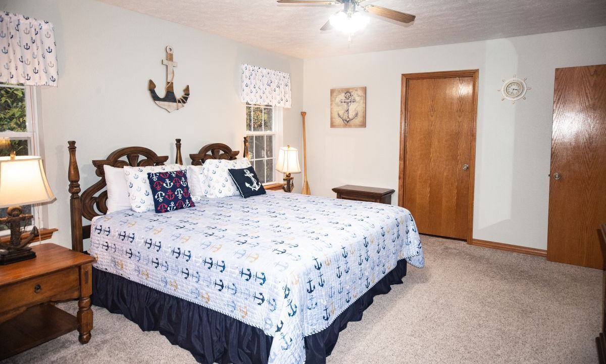 Photo of Bedroom in Sylvan Shores