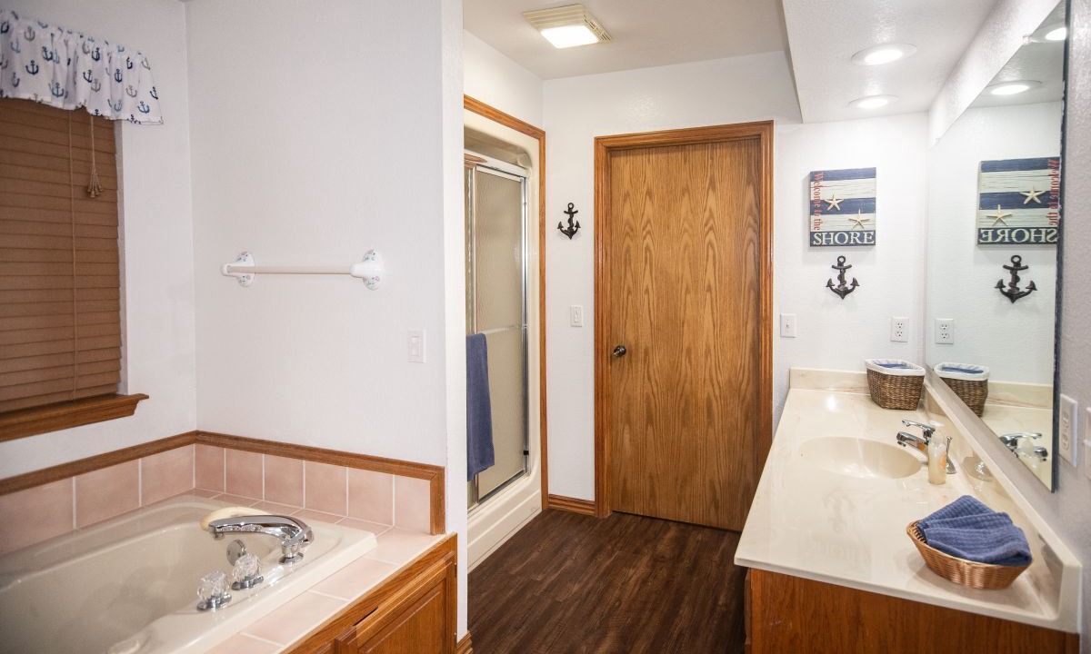 Photo of Bathroom in Sylvan Shores