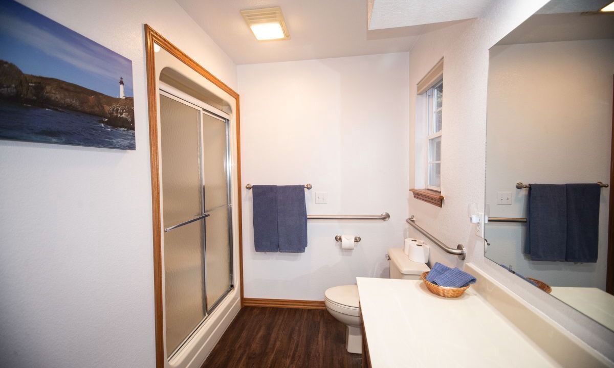 Photo of Bathroom in Sylvan Shores