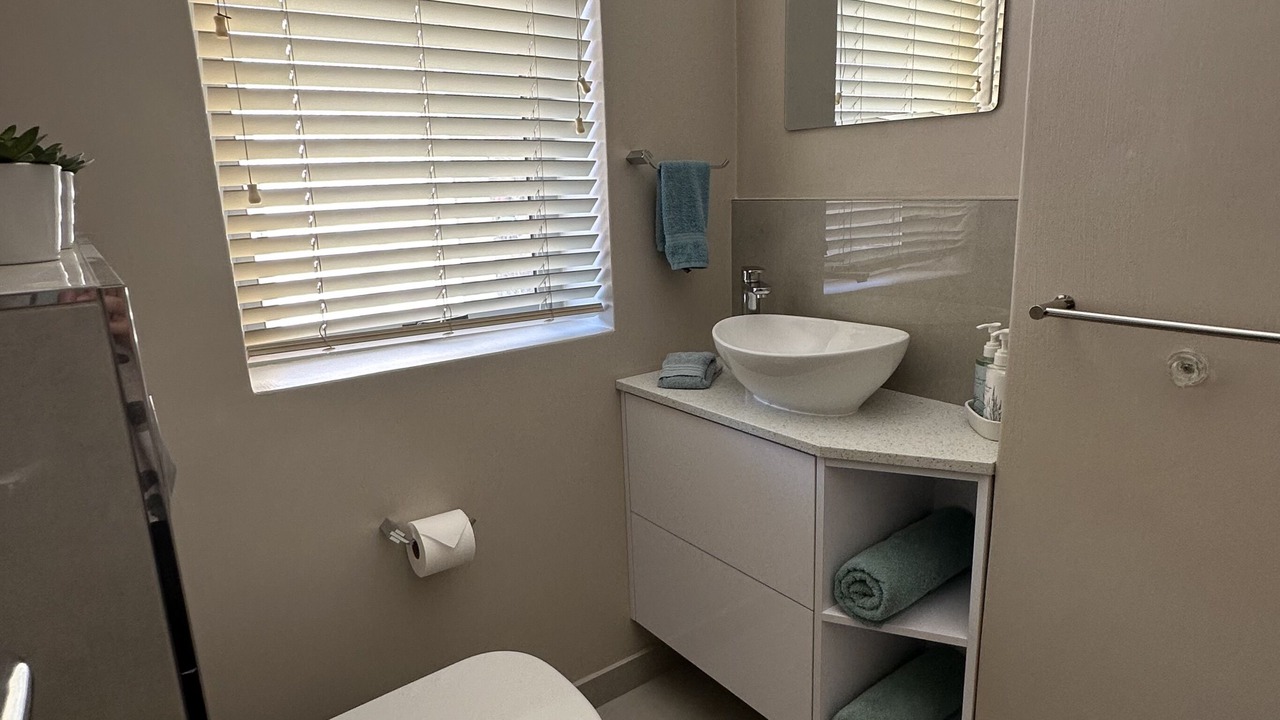 Photo of Bathroom in Bloubergstrand