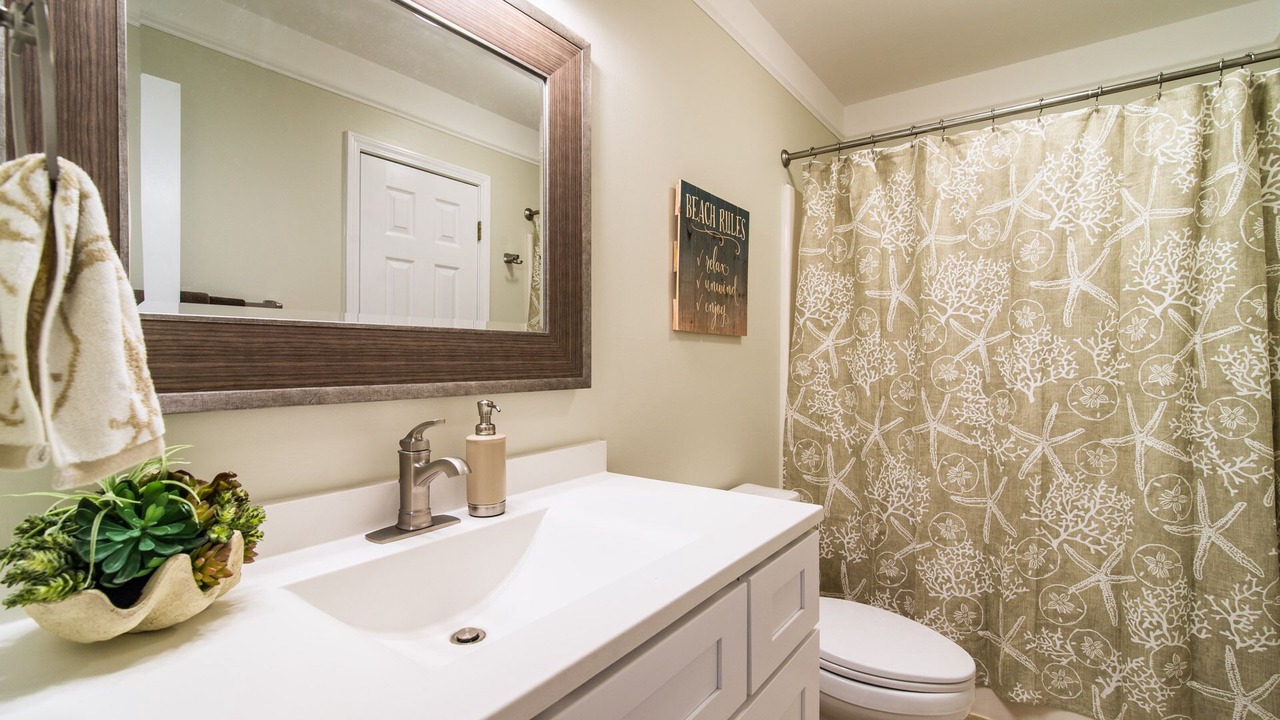 Photo of Bathroom in Surfside Beach