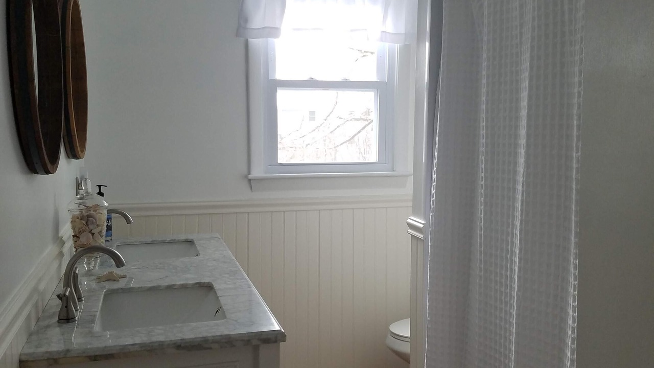 Photo of Bathroom in York Beach