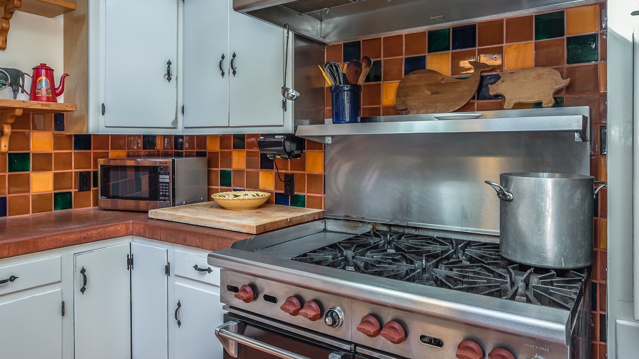 Photo of Kitchen in Mission Fields