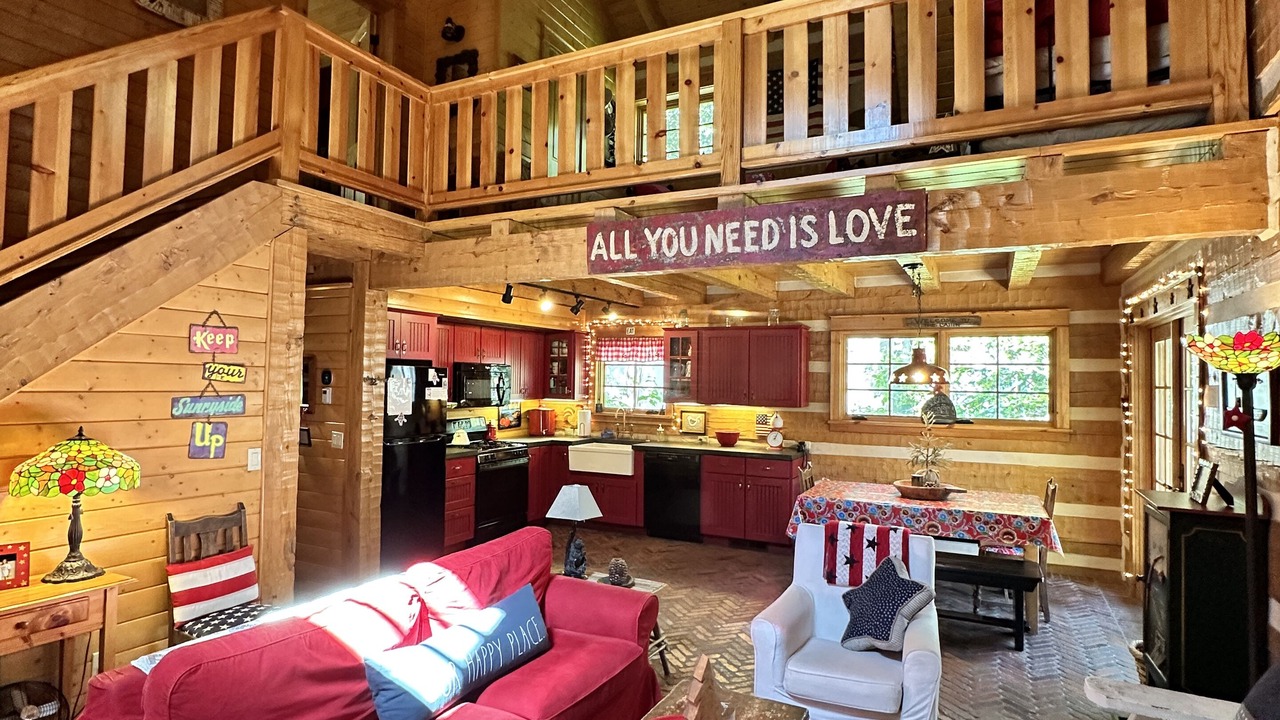 Photo of Livingroom in Bass Lake