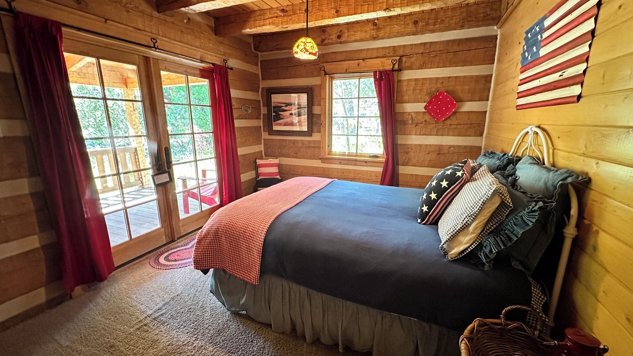 Photo of Bedroom in Bass Lake