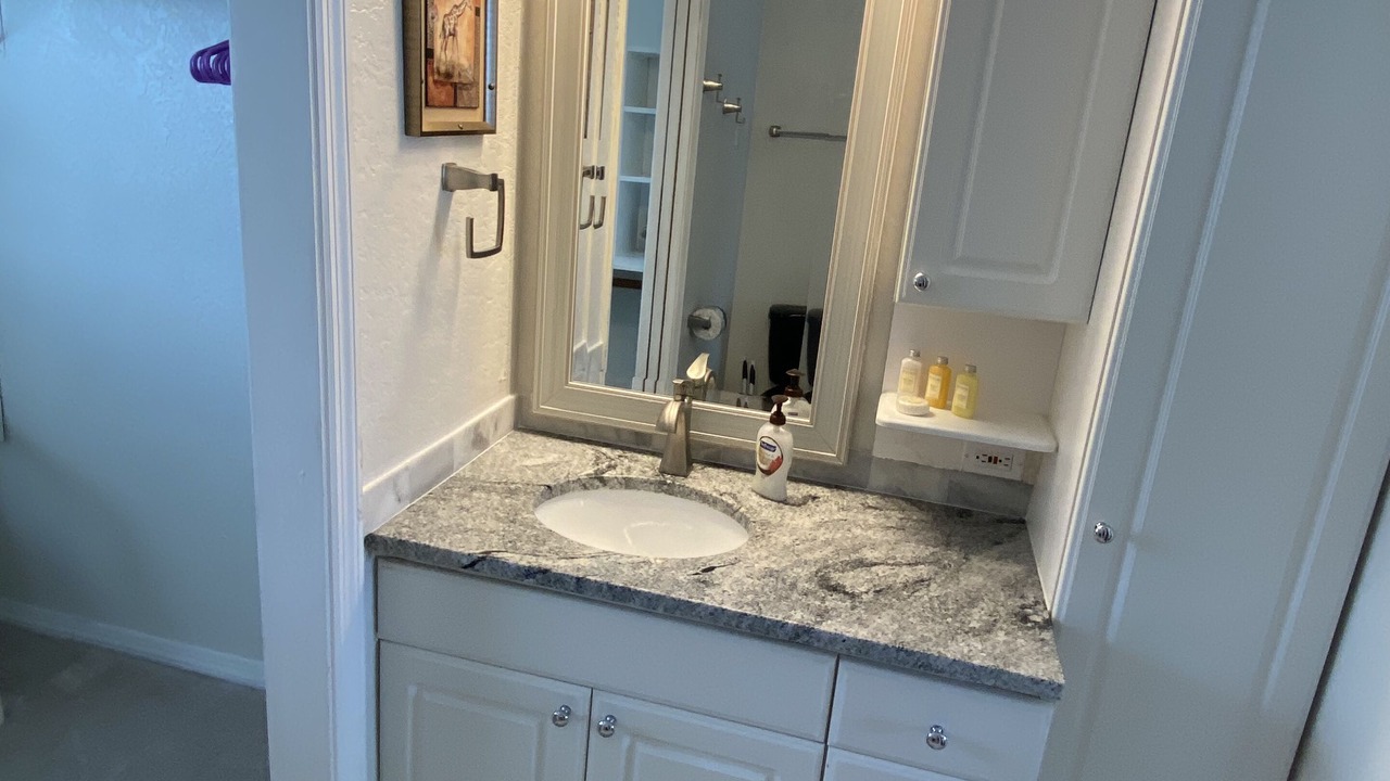 Photo of Bathroom in Treasure Island