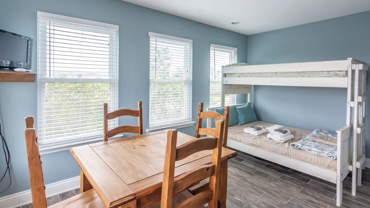 Photo of Bedroom in Surf Side Shores
