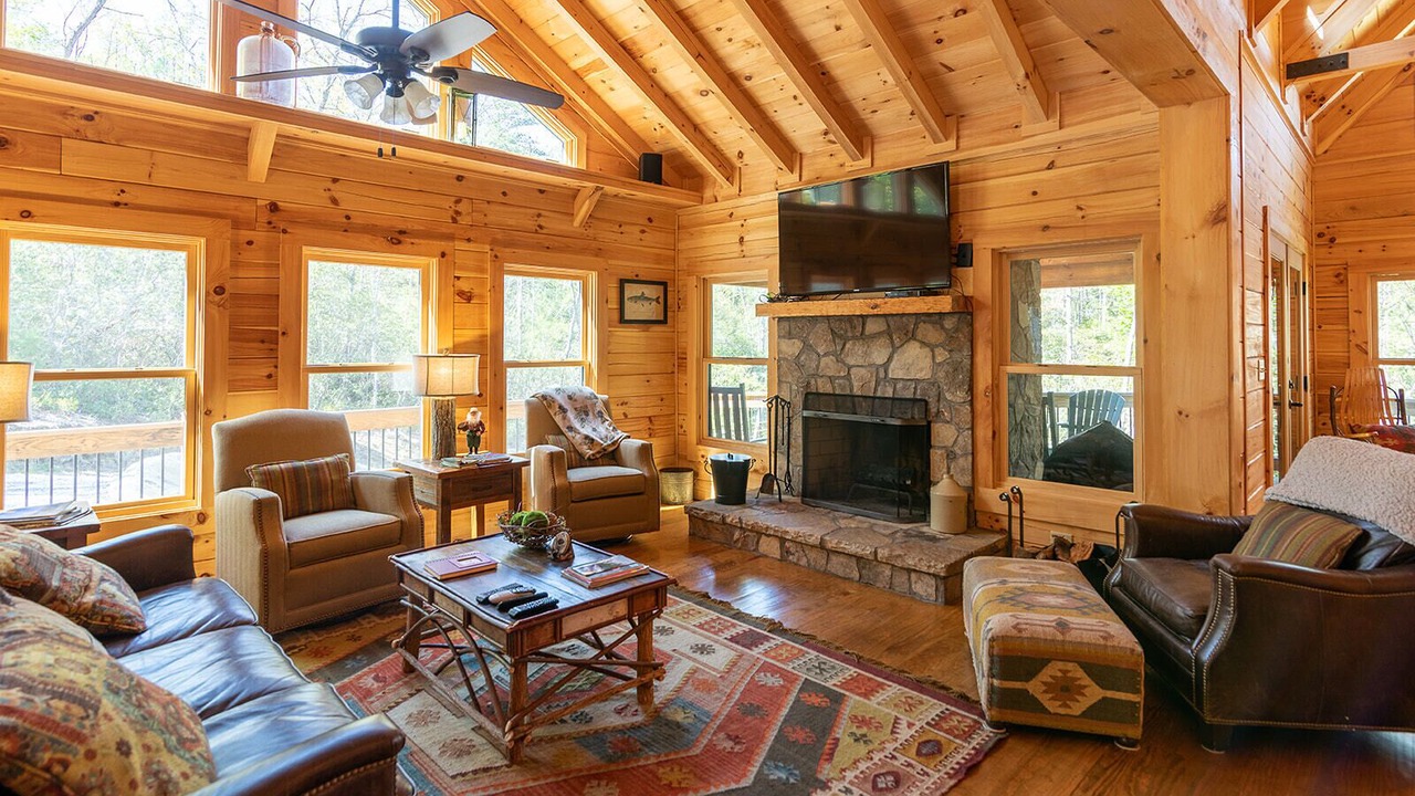 Photo of Livingroom in Cedar Mountain