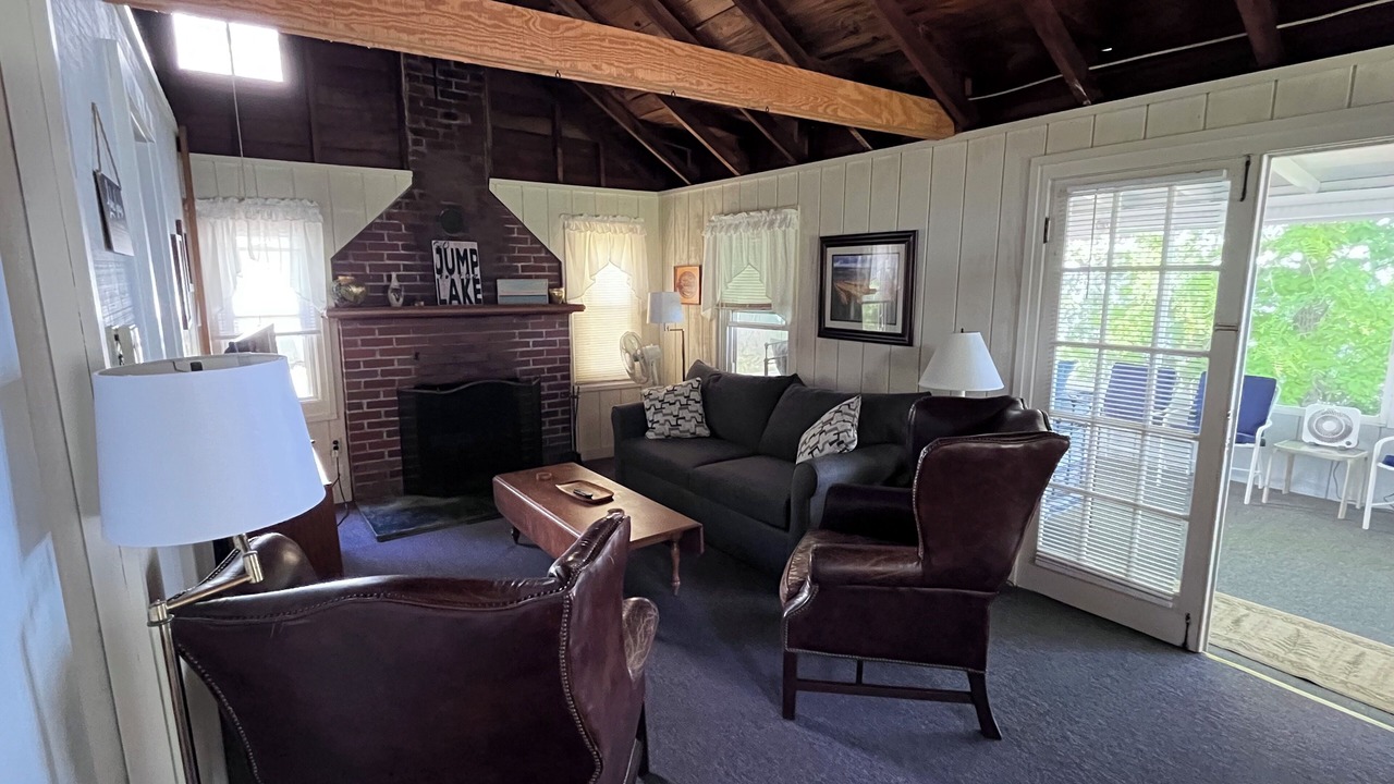Photo of Bedroom in Town of Benton