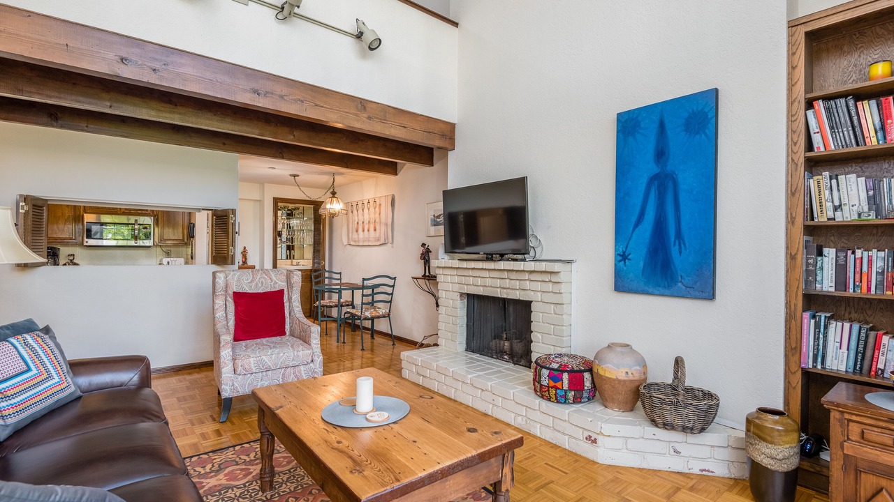 Photo of Livingroom in West Beach