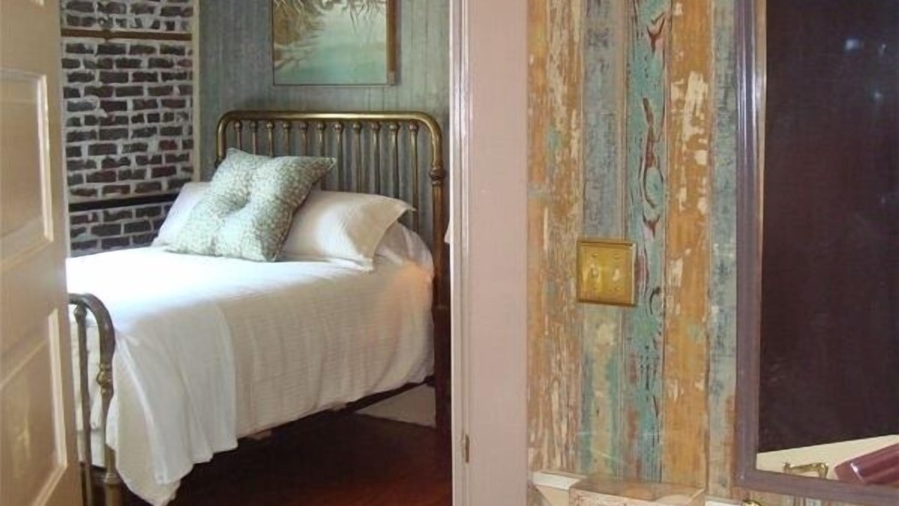 Photo of Bedroom in Historic Downtown